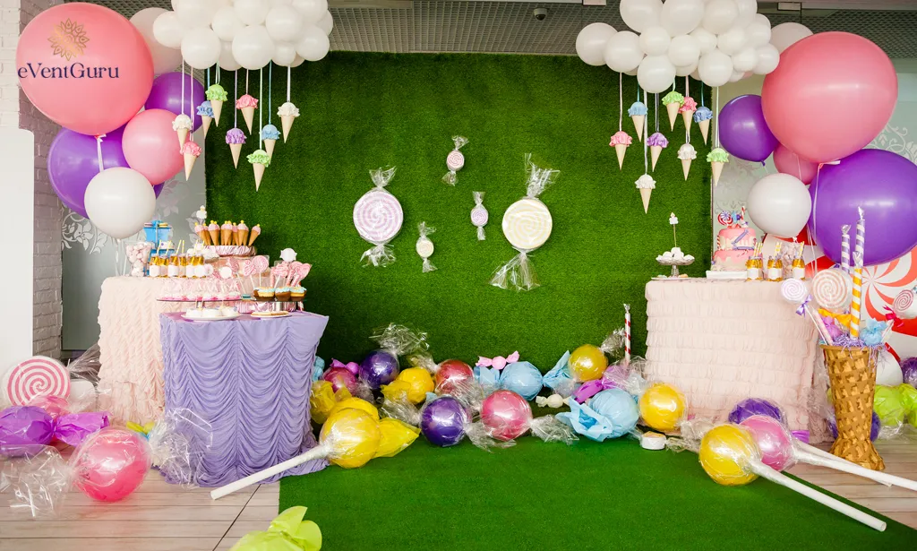 Where can I find birthday party places with private rooms?